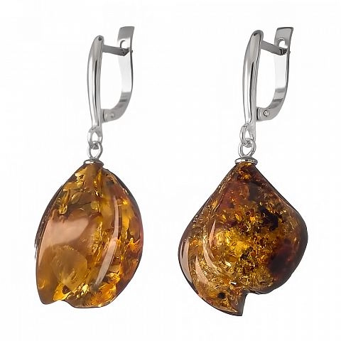 фото Серебряные серьги на английских замках из резного зеленого янтаря Amberprofi 